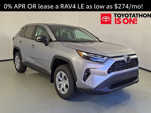 2025 Toyota RAV4 LE's photo