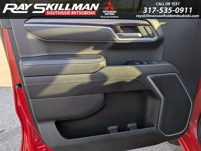 Used 2025 Red Chevrolet LT image 18
