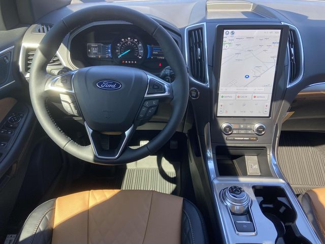 2024 Ford Edge Titanium 17