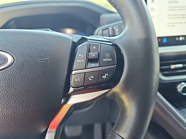Used 2025 Gray Ford Platinum image 18