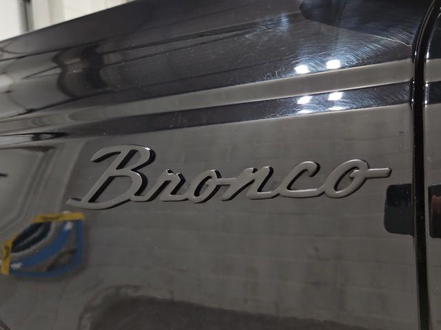 2022 Shadow Black Ford Bronco Badlands 4X4 SUV