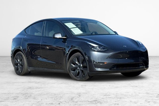 Used 2024 Tesla Model Y Long Range with VIN 7SAYGAEE9RF127193 for sale in Vacaville, CA
