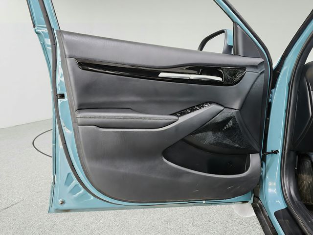 Used 2025 Kia Seltos SUV