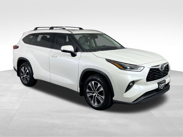 2021 Toyota Highlander XLE AWD