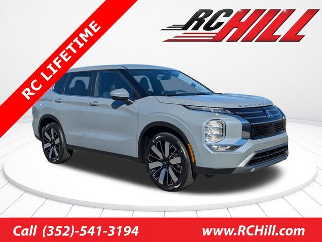 2026 Mitsubishi Outlander SE