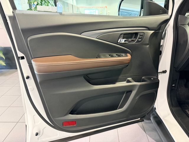 2024 Honda Ridgeline RTL White at Superior Honda