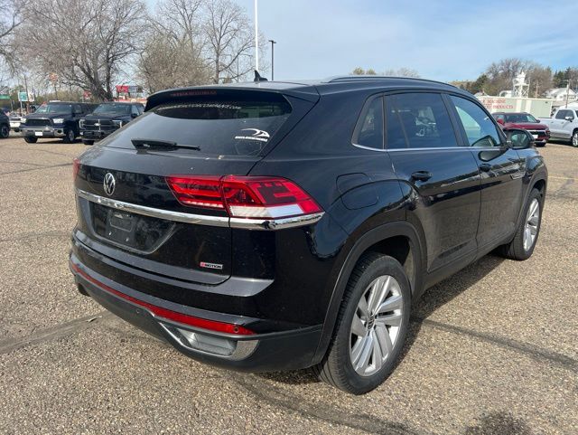 2020 Deep Black Volkswagen Atlas Cross Sport 2.0T SE w/Technology AWD SUV