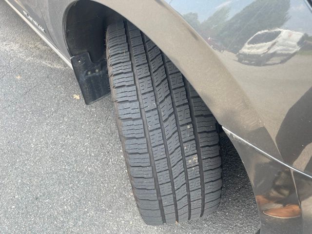 Used 2020 Gray Ford Platinum image 9