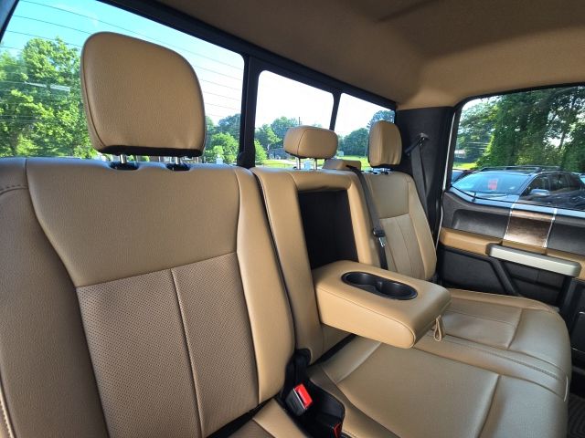 2022 Ford F-250SD Lariat:B02329