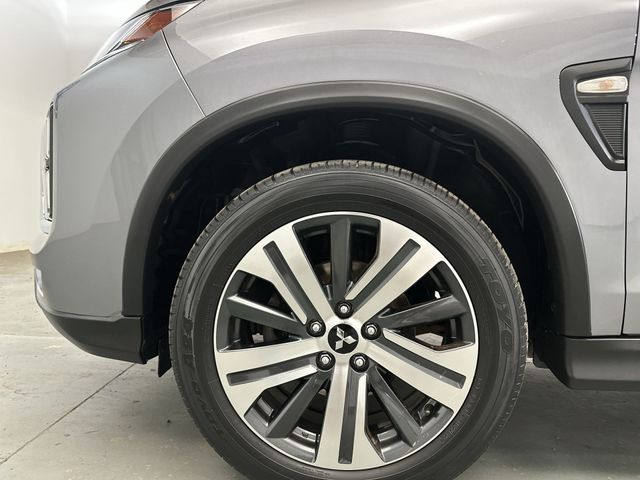Used 2020  Mitsubishi 2.0 ES image 22