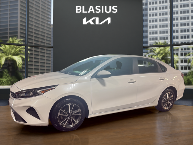 Snow White Pearl 2024 Kia Forte LXS FWD Sedan Front-Wheel Drive Continuously Variable Transmission