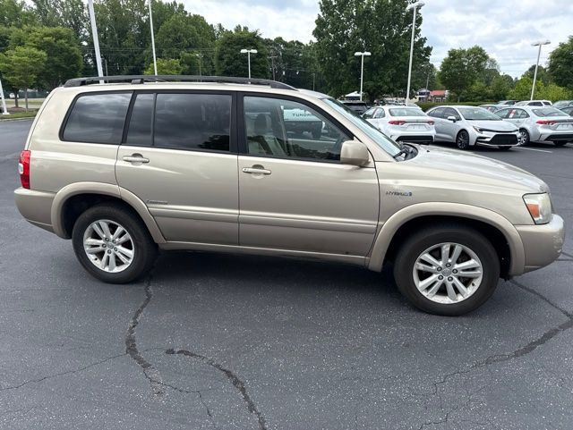 Used 2006 Toyota Highlander Limited Hybrid with VIN JTEEW21A060018378 for sale in Hickory, NC