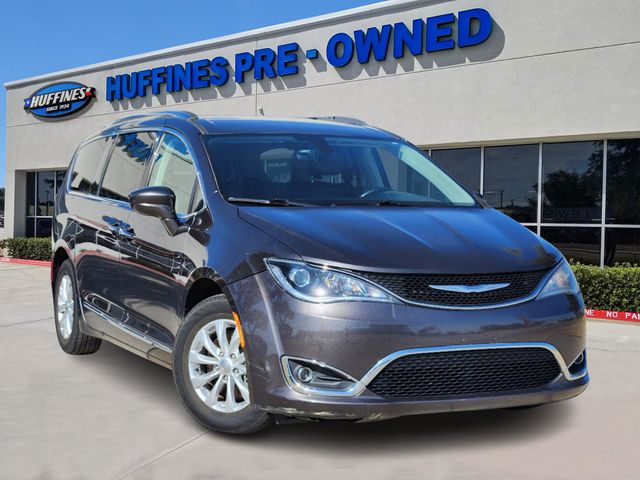 2018 Chrysler Pacifica Touring L 1