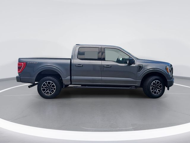 Used 2022 Gray Ford XLT image 2