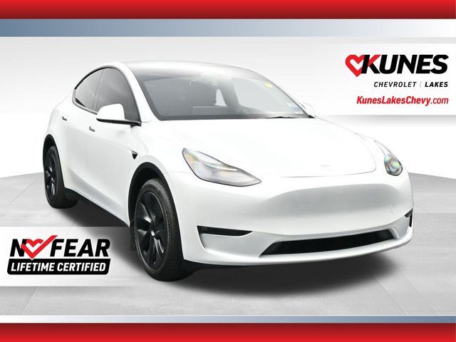 White 2025 Tesla Model Y Long Range AWD SUV / Crossover All-Wheel Drive 1-Speed Automatic