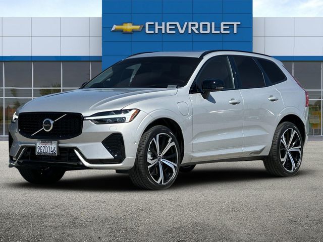 2023 Volvo XC60 Recharge Plug-In Hybrid Ultimate 8