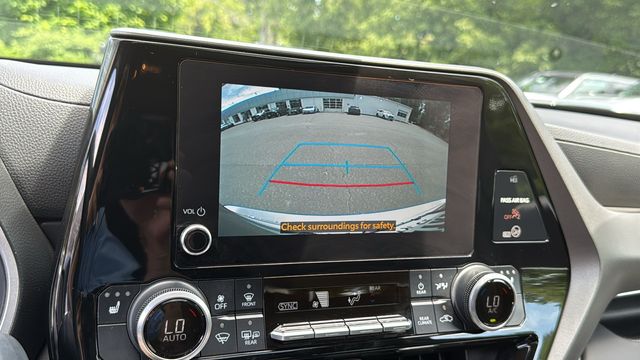 Used 2024 Toyota Highlander Hybrid SUV