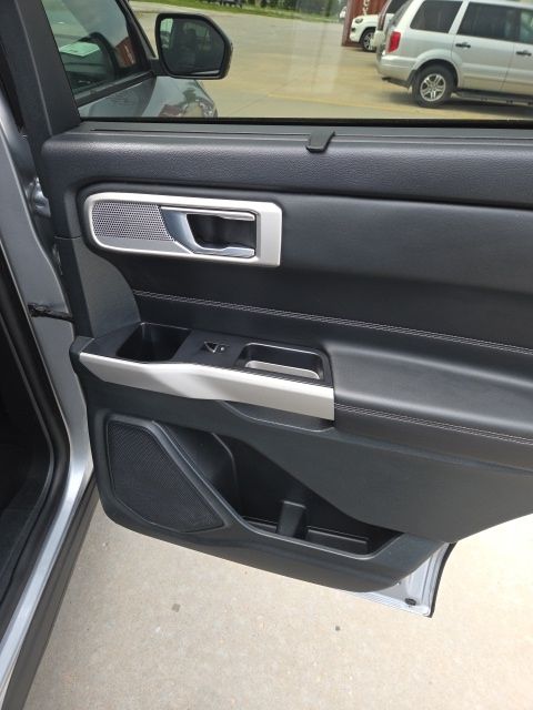 Used 2024 Ford Explorer SUV