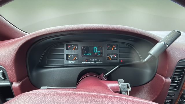 Used 1996 White Chevrolet Classic image 15