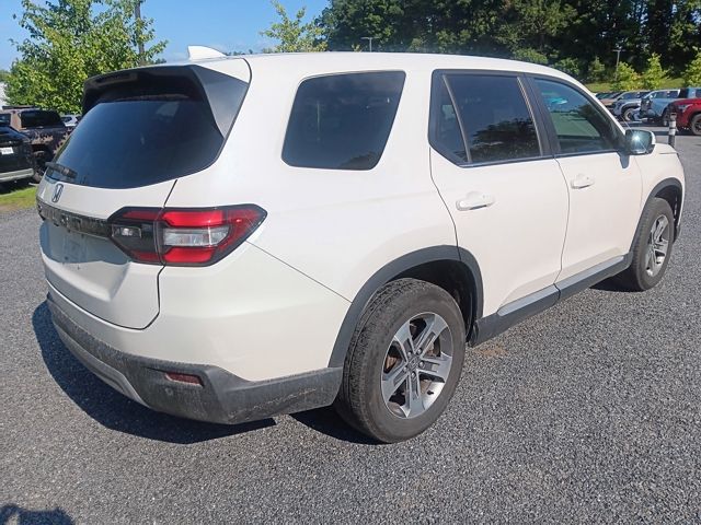 Used 2025 Honda Pilot SUV