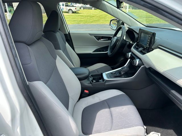 Used 2020 Toyota RAV4 XLE with VIN JTMR6RFV3LD001458 for sale in Northfield, Minnesota