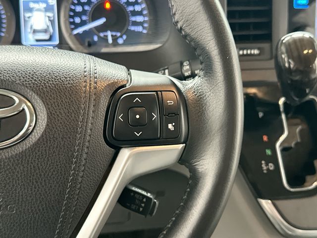 2017 Toyota Sienna XLE Premium - 9