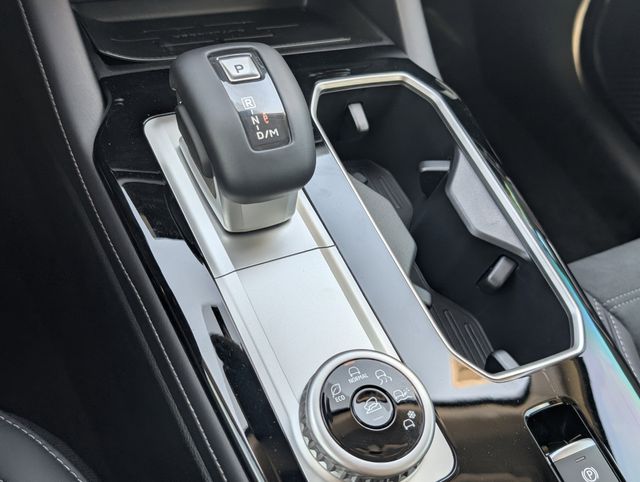 New 2025 Gray Mitsubishi SE image 22