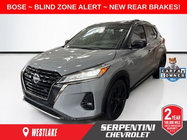Gray/Super Black 2023 Nissan Kicks SR FWD SUV / Crossover Front-Wheel Drive Continuously Variable Transmission