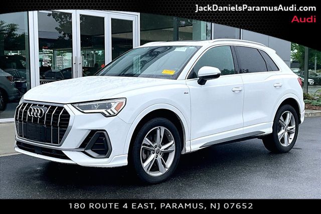 Glacier White Metallic 2019 Audi Q3 SUV / Crossover All-Wheel Drive 8-Speed Automatic