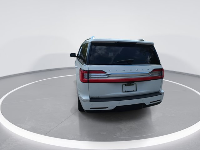 Used 2020 White Lincoln Reserve image 6