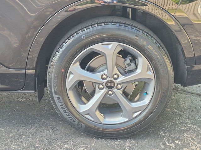 Used 2023 Ford Escape SUV