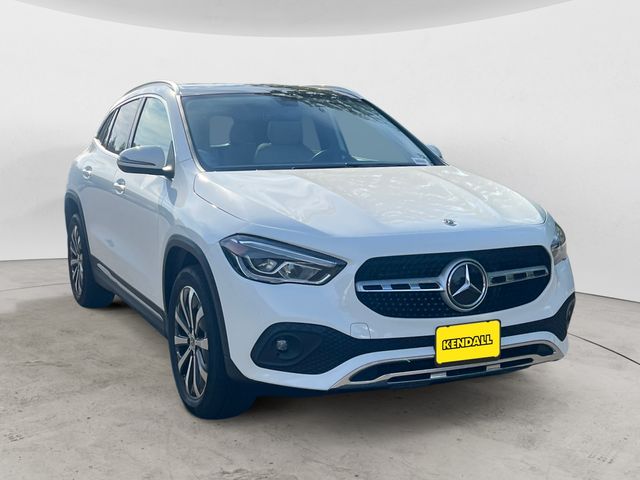 Used 2022 White Mercedes-Benz GLA 250 image 3