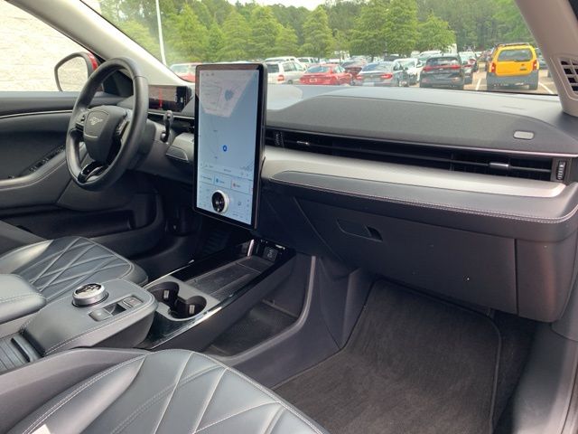 2021 Ford Mustang Mach-E Select photo