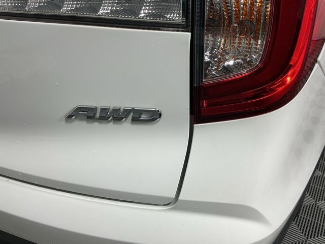 used 2021 Honda Pilot car, priced at $23,989