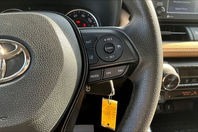 2021 Toyota RAV4 Hybrid LE - 11