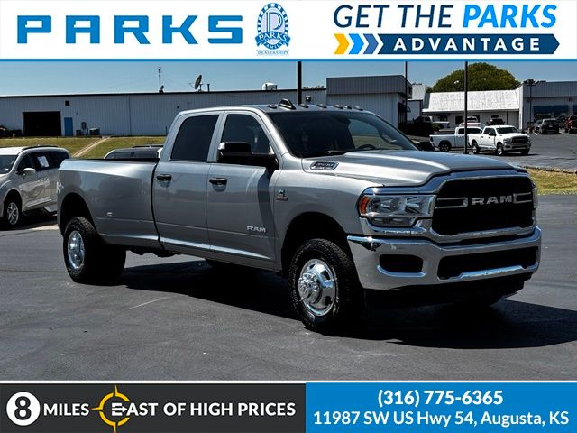 2022 RAM 3500 Tradesman Crew Cab LB DRW 4WD    