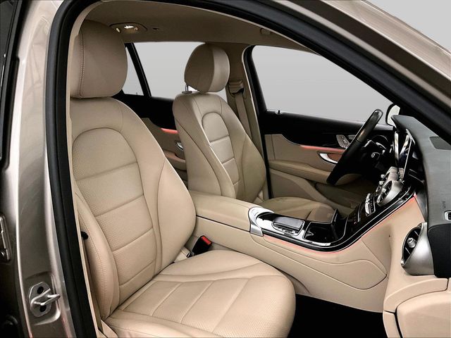 2022 Mercedes-Benz GLC GLC 300 - 6