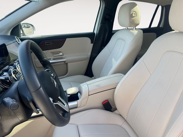 Used 2022 White Mercedes-Benz GLA 250 image 11