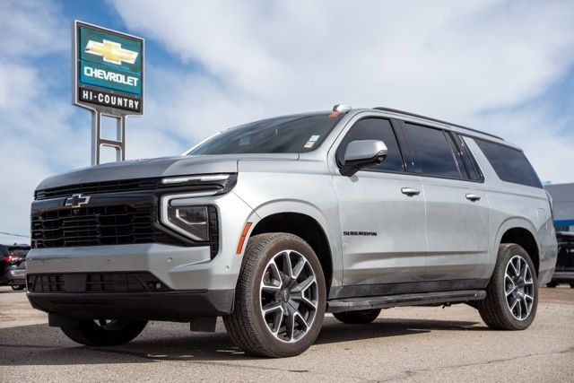 2025 Chevrolet Suburban RST 4WD