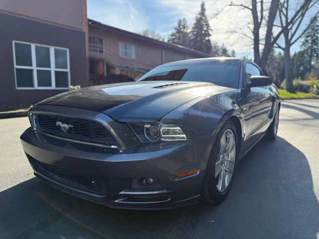 2014 Ford Mustang V6 Coupe RWD