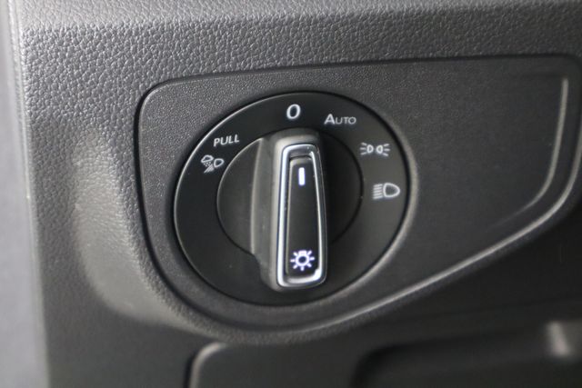VolkswagenAtlas Cross Sport23