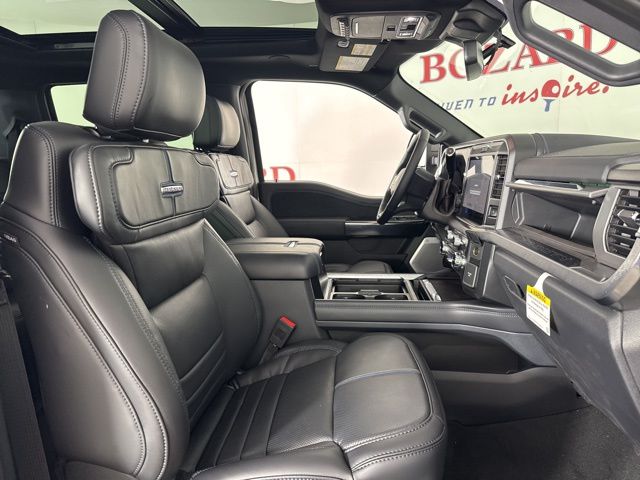 2025 Avalanche Ford Super Duty F-250 SRW Platinum 4X4 Truck