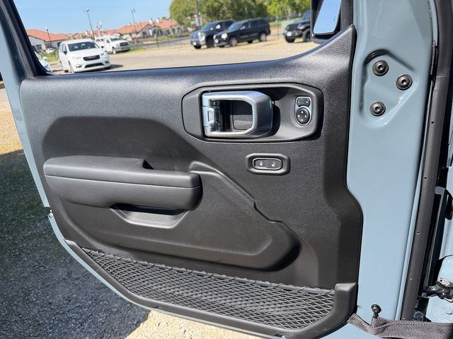 new 2026 Jeep Wrangler car, priced at $45,985