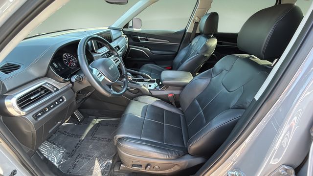 Used 2022 Gray Kia SX image 19