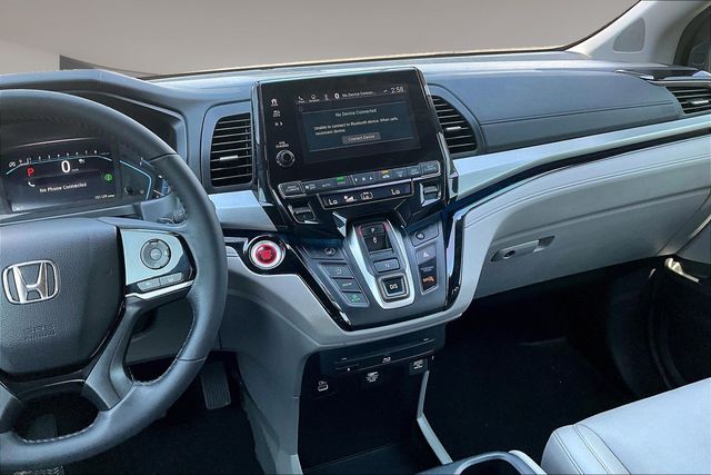 Used 2022 Honda Odyssey Van