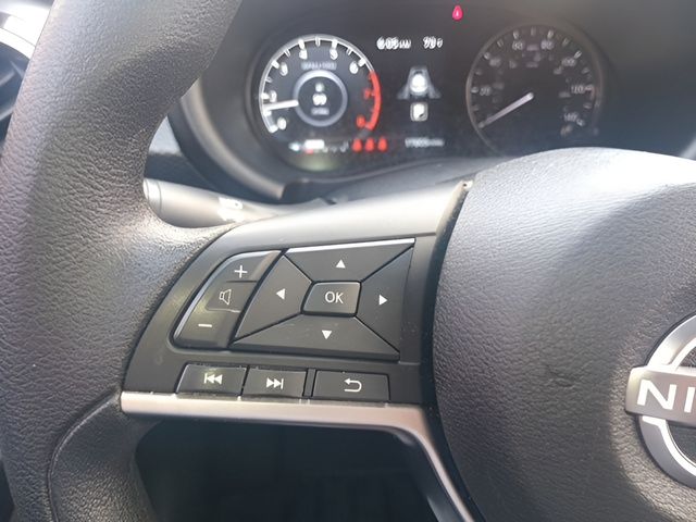 Used 2023 Nissan Kicks SUV