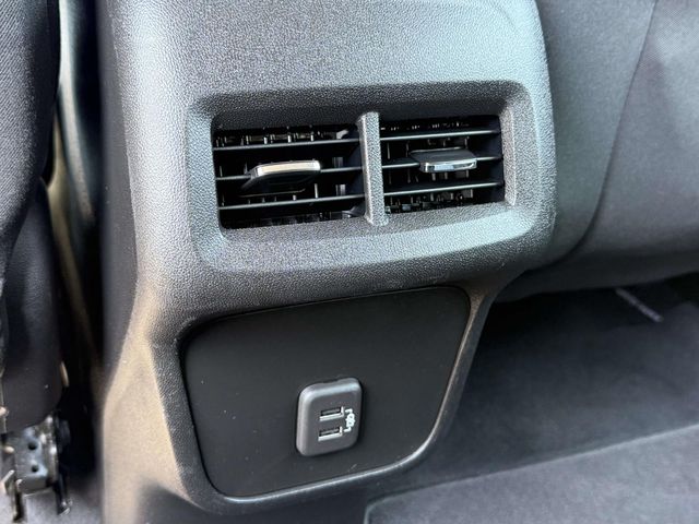2022 Chevrolet Equinox LS - Photo 18