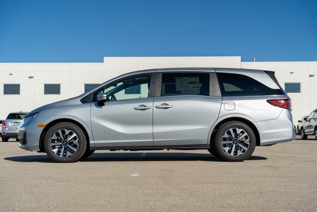 2025 Honda Odyssey EX-L 4