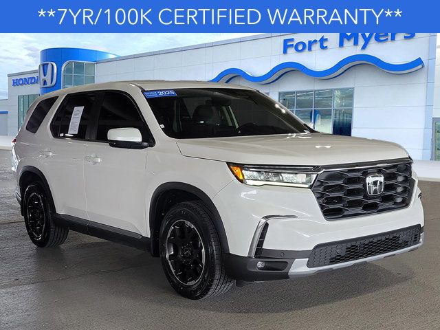Platinum White Pearl 2025 Honda Pilot SUV / Crossover Front-Wheel Drive Automatic