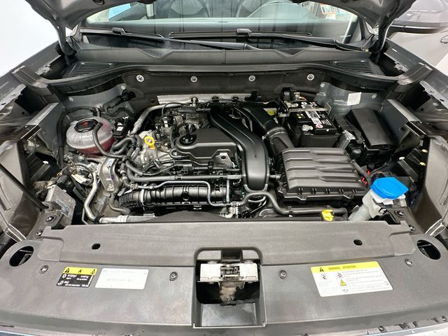 2023 Volkswagen Taos 1.5T SEL Gray at Subaru and VW of Moon Township